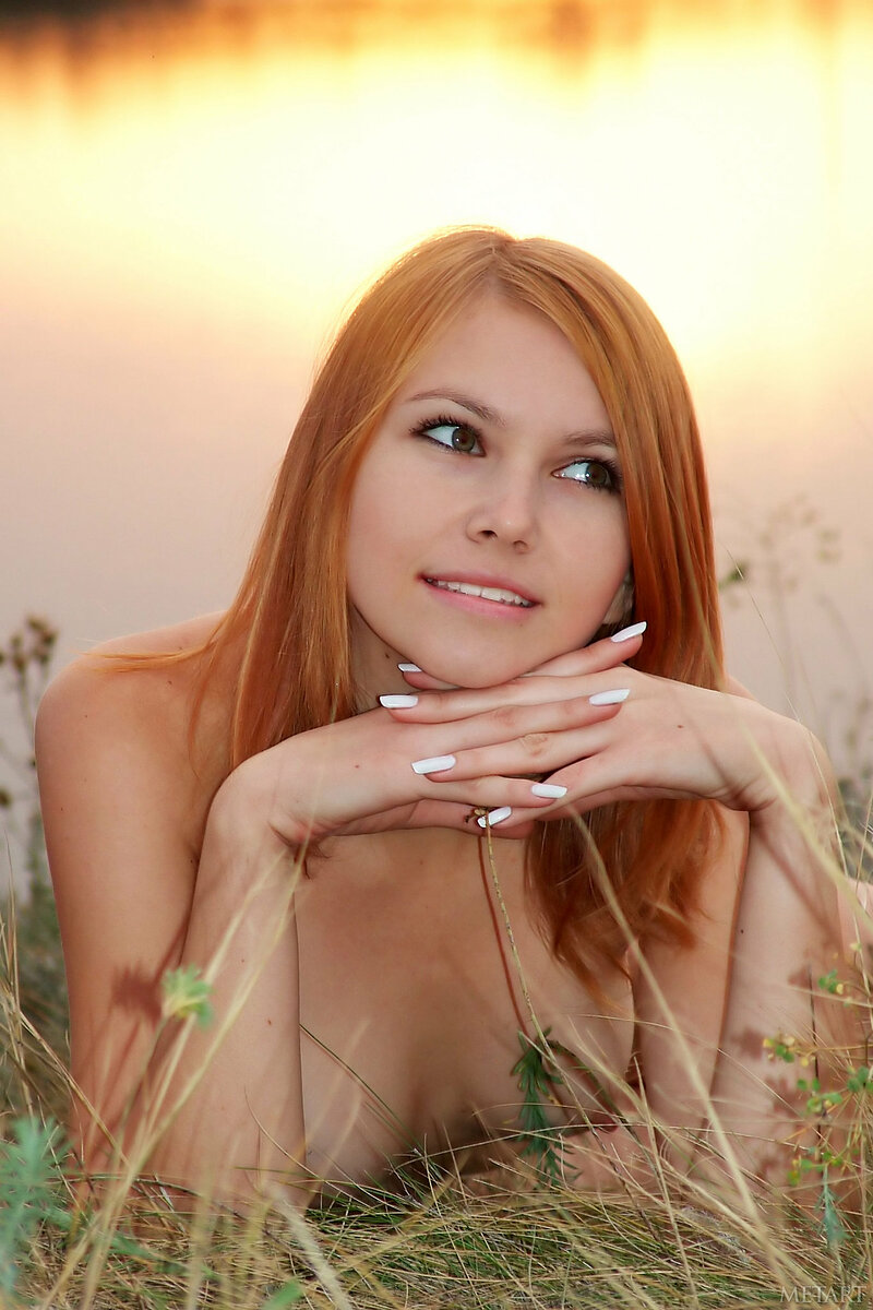 Нина, 25